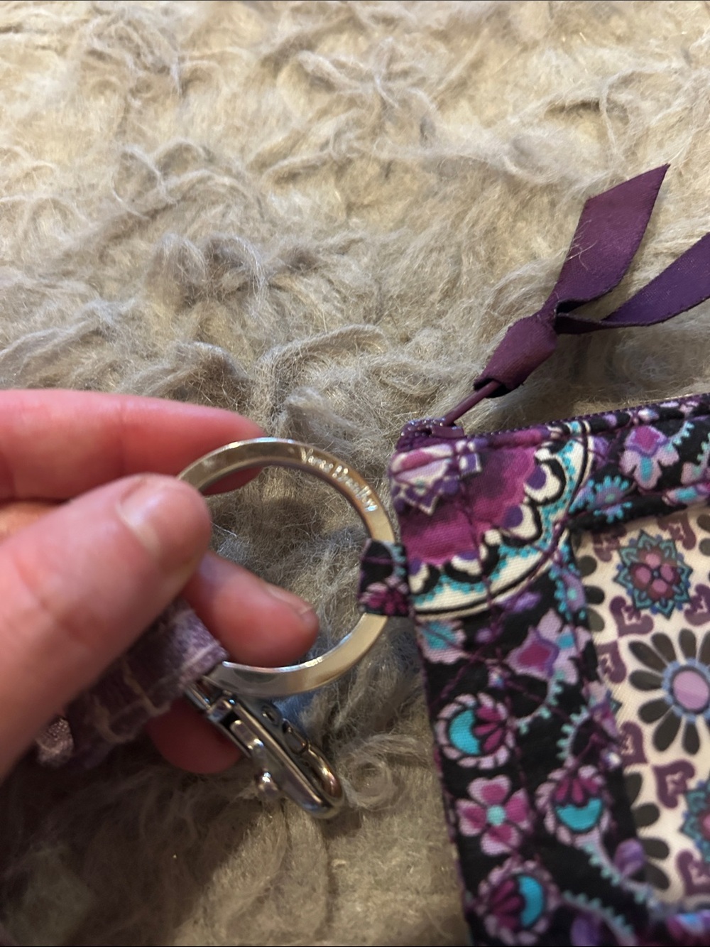 Vera‎ Bradley Lilac Medallion Zip ID Case And Lanyard - Picture 4 of 5